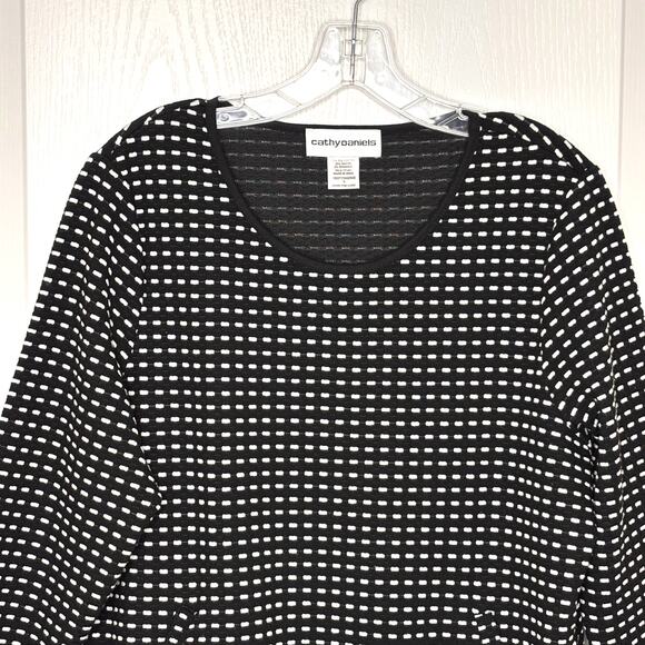 Cathy Daniels Wms L Black White Geometric Print Tunic Top Kangaroo Pocket Casual - Picture 4 of 8